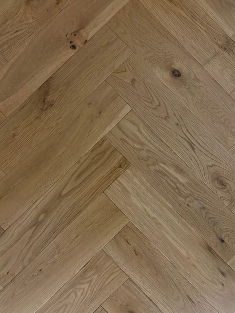 Arden – Natural Oak Brushed & UV Lacquered
