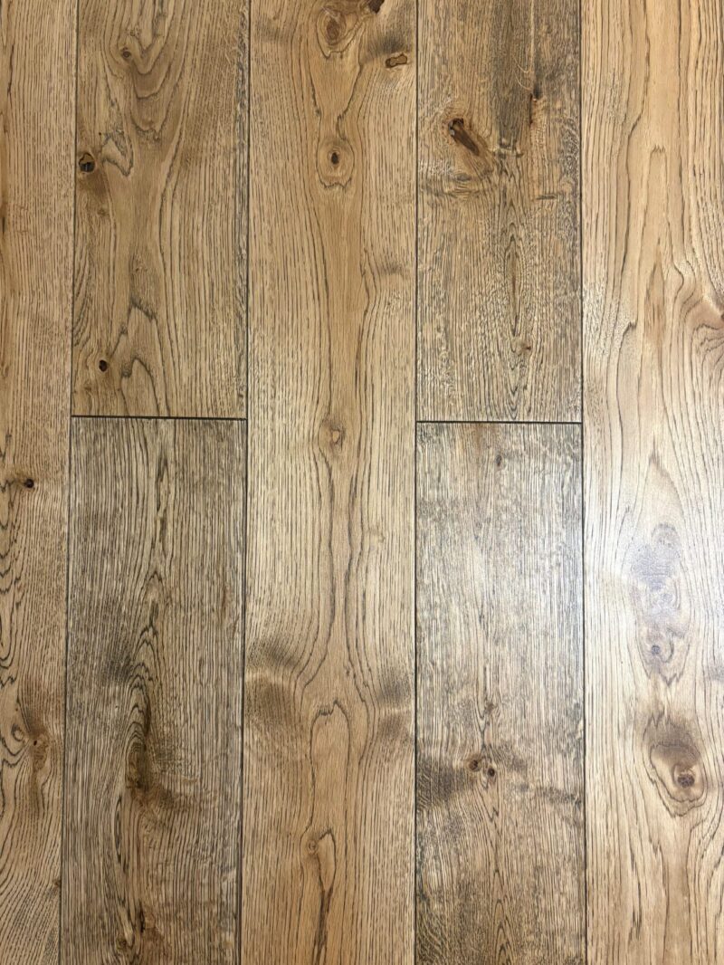 Oxford – Cottage Brushed & UV Oiled